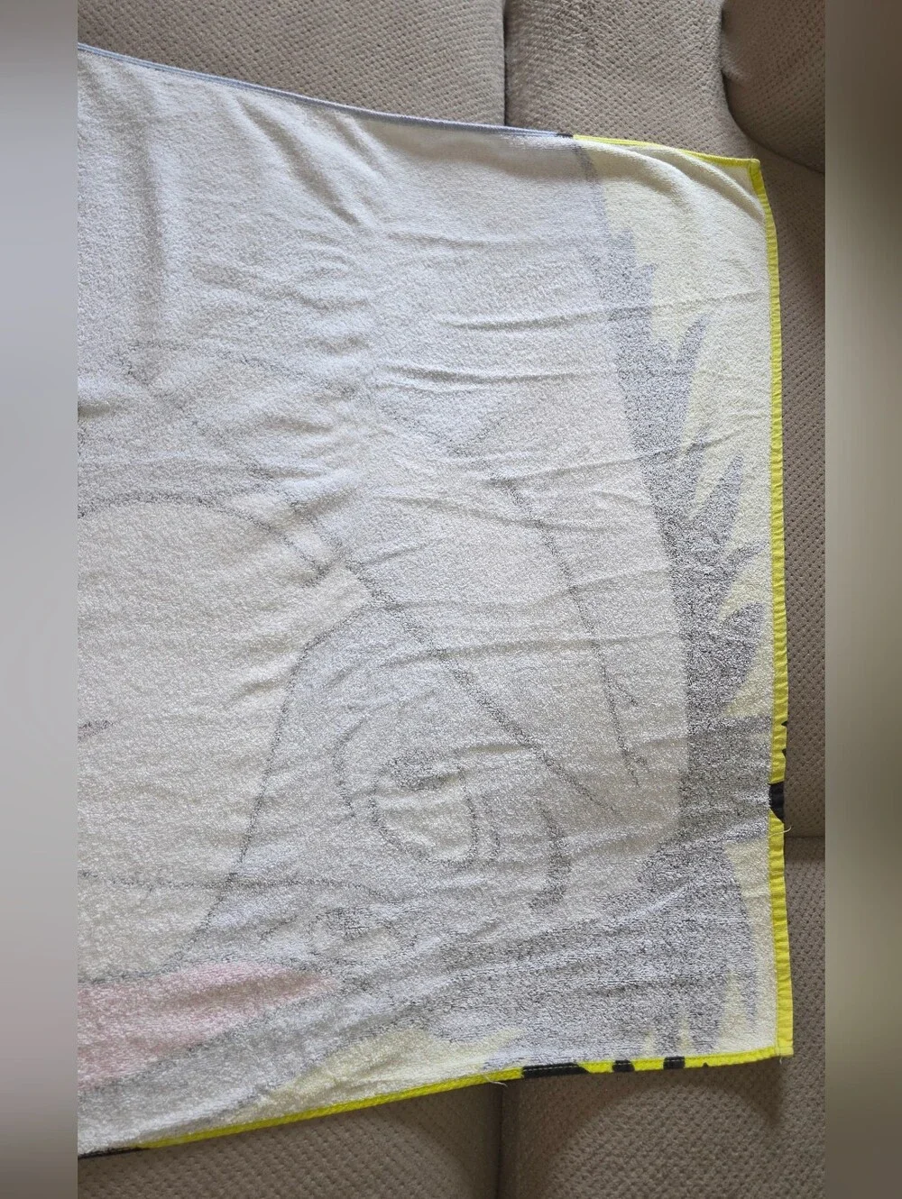 Disney Winnie the Pooh Beach Towel Piglet Eeyore Pool Swim Towel 56